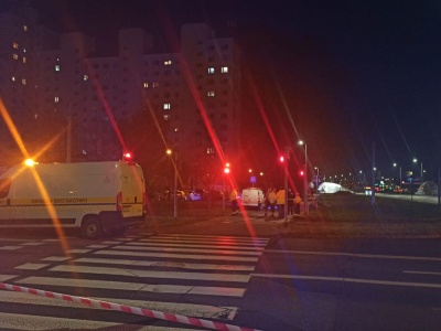 Przechodzień wyczuł silną woń gazu. Poważna awaria instalacji w Toruniu. Nie kursują tramwaje