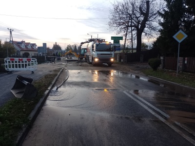 Woda już płynie z kranów. Awaria wodociągu w Małej Nieszawce została usunięta