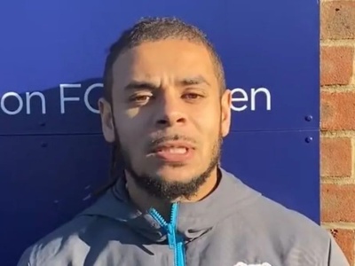 Chciał zmienić oponę na autostradzie. W koszmarnym wypadku stracił nogę