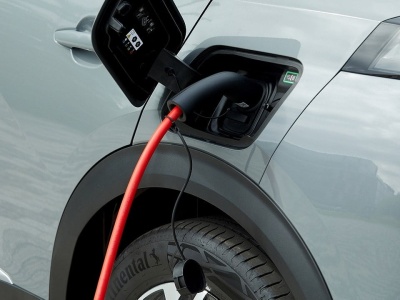 „Będzie porządek, a nie dziki zachód”. Publiczna ładowarka wyłączona po 'przejęciu’ przez samozwańczy komitet