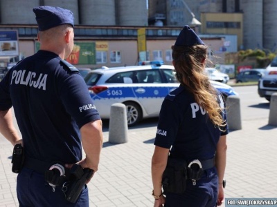 Ostrowczanka oszukana metodą 'na policjanta’. Jej oszczędności miały być w niebezpieczeństwie