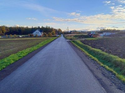Remonty dróg w gminie Skoczów. Ulica Pod Dębiną odebrana, Wiślicka w remoncie