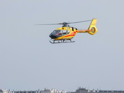 Rodzinny koszmar! Dwuletnie dziecko wpadło do basenu. Interweniował śmigłowiec LPR