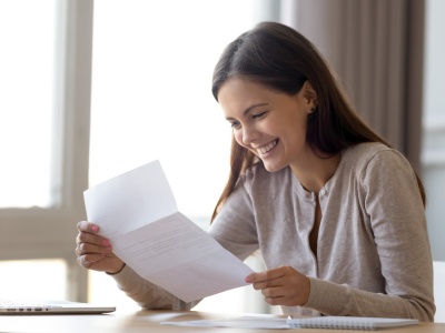 Umowa o pracę daje coś, o czym mało kto wie. Można dostać sporo pieniędzy