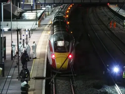 Masakra w pociągu: pasażerowie opisują horror, sprawcy wciąż bezimienni