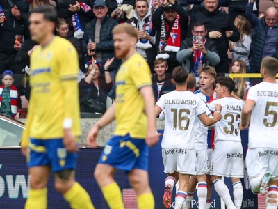 Arka znowu z workiem goli wraca do domu. Górnik lepszy po raz drugi