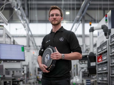 Mały jak pizza, a mocny jak czołg. Najmocniejszy silnik świata redefiniuje moc