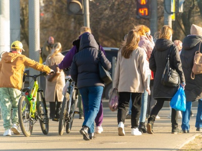 Wprowadzają limit prędkości dla pieszych. Spieszysz się? 200 zł mandatu