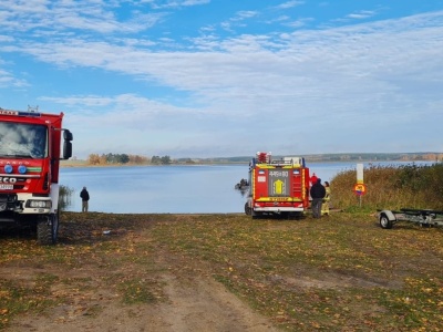 Zaginęli bez śladu na Mazurach. Ciała dwóch braci wyłowione z jeziora