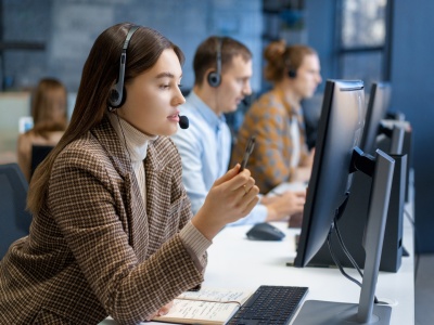 Koniec złotej ery w SSC/BPO? Centra usług tną etaty i stawiają na specjalistów