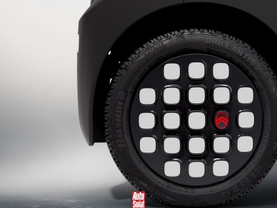 Citroen Ami przeszedł na ciemną stronę mocy. Stara się być mroczny i wygląda fenomenalnie