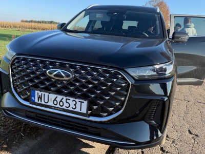 Za 141 900 zł masz 7 miejsc i wykończenie premium. Chery Tiggo 8 to sposób na zakup logicznego SUV-a