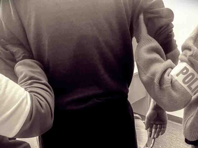 Znalazł kartką bankomatową i zamiast oddać, robił zakupy. Grozi mu 10 lat więzienia