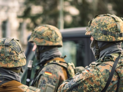 Szef Bundeswehry o zestrzeliwaniu dronów: Zbyt ryzykowne