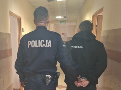 Podał jej w pracy lemoniadę z dosypanym proszkiem. 