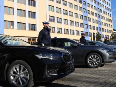 Pierwsza służba nowego nieoznakowanego radiowozu. Pierwsze zatrzymane prawo jazdy za prędkość