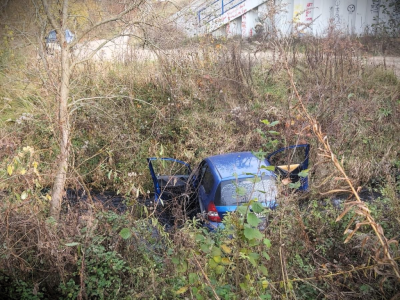 Korytów: Pijany 21-latek uciekał Hondą przed policją. Wylądował w rzece