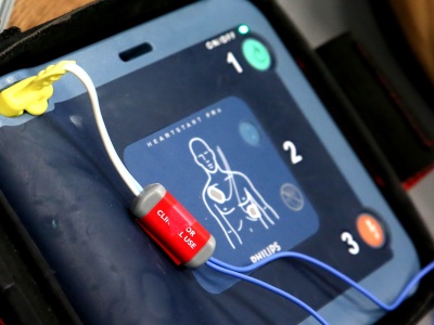 Do UJK trafiły nowoczesne defibrylatory