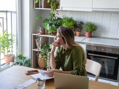 Bardzo odległe 70 punktów. Tak Polki widzą swój dobrostan finansowy