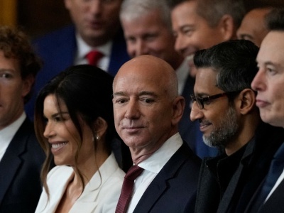 W te sumy aż trudno uwierzyć. 10 najbogatszych w rok zyskało 700 mld dolarów