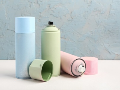 Gdzie wyrzucasz opakowania po dezodorancie i lakierze do włosów? Łatwo o błąd