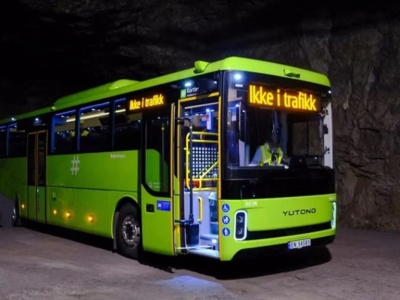 Chiny mogą zdalnie wyłączać autobusy w Europie, a Europa umie robić papierowe słomki