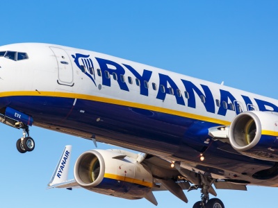 Chwile strachu na pokładzie samolotu. Pilot Ryanaira zasłabł