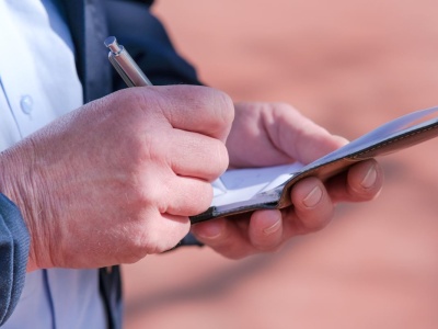 Polak zapłacił 50 tys. euro podczas kontroli drogowej. Celnicy zdziwili się, gdy sprawdzili jego dane