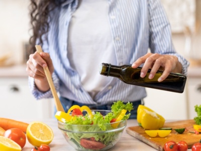 Te malutkie owoce to sekret zdrowia z południa Europy. Siedem dziennie wspomoże układ krążenia