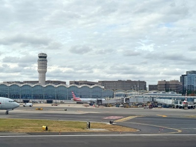 Alarm bombowy na lotnisku w Waszyngtonie. Port zamknięto