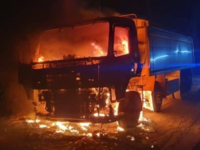 Ciężarówka stanęła w ogniu