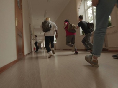 Nowy trend wśród dzieci: dwa numery, zero sensu. Dorosłych to doprowadza do szału