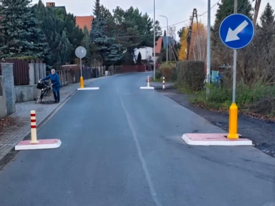 Jelenia Góra, ulica Wojewódzka : Co autor miał na myśli? Pytają mieszkańcy