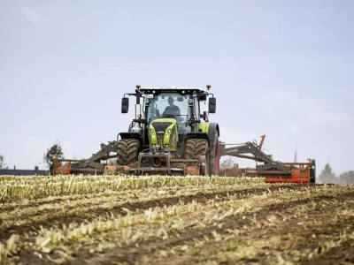 Claas Arion 660 CMATIC zwycięzcą w kategorii ciągniki. Izydory 2025