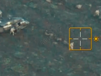 Wideo uchwyciło moment, w którym ukraińskie siły specjalne rozpoczynają nalot Black Hawk w celu powstrzymania rosyjskiego natarcia w Pokrowsku