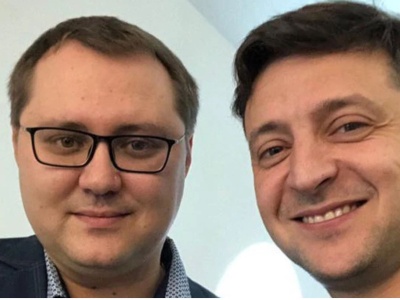 Czołowy działacz partii Zełenskiego podejrzany o nielegalne wzbogacenie i fałszywe dane w deklaracji