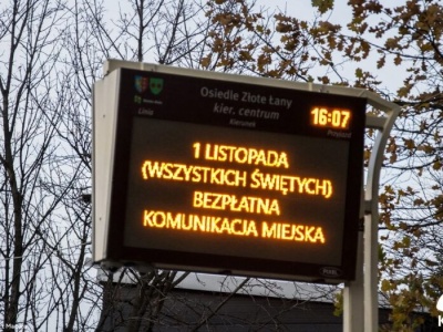 Rekordowa liczba pasażerów komunikacji miejskiej podczas Wszystkich Świętych