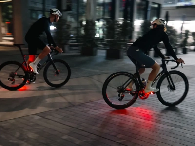 Te pedały zwiększają widoczność rowerzysty aż 5,5 razy