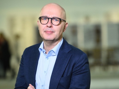 Koniec kariery w rządzie. Wiceminister odchodzi, taki ma majątek