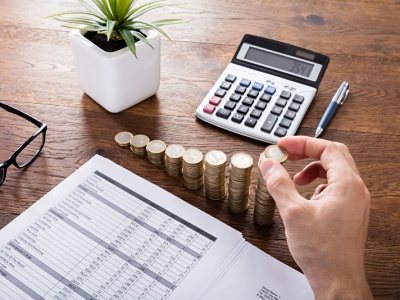 Rok pięciu cięć. Stopy procentowe znów w dół – inflacja opanowana?