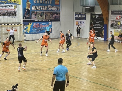 Lider z Radomia nie dał rady liderowi z Końskich