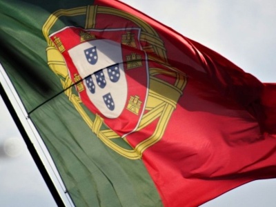 Billboardy zachęcają Portugalczyków do pracy w wywiadzie