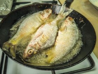 Najlepszy tłuszcz do smażenia ryby. Zachowuje najwięcej wartości i pysznie smakuje