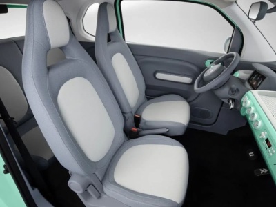 To nowe auto kosztuje 44 900 zł. Ma klimatyzację i kamerę cofania