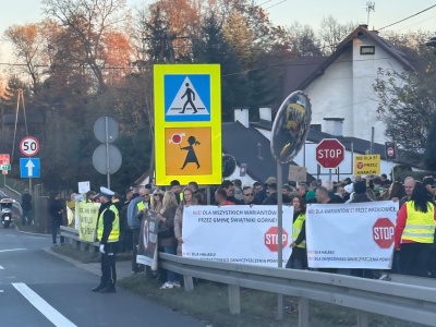 Protest na zakopiance. Mieszkańcy przeciwko planom budowy trasy S7 (ZDJĘCIA)