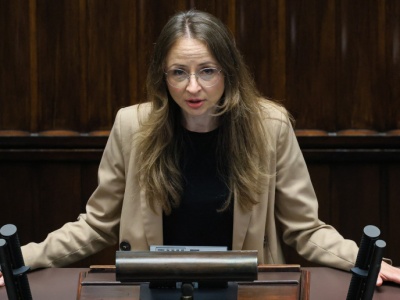 Coraz większa awantura o rewolucję ws. umów o pracę. Szefowa MRPiPS nie kryje zdziwienia