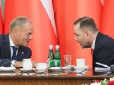 Nawrocki ripostuje: Tusk odciął prezydenta od służb specjalnych