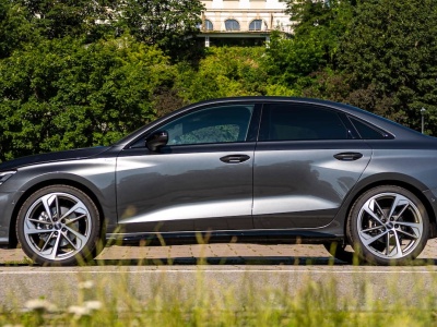 Audi kusi ceną jak z Chin. Limuzyna premium za 113 591 zł z czterema cylindrami i reflektorami LED