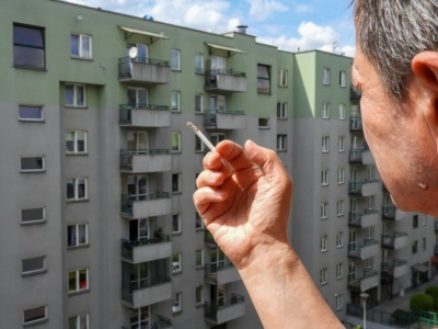 Nie ma zakazu palenia, chyba że lokalnie zdecydują inaczej. Ustawowych zmian nie będzie
