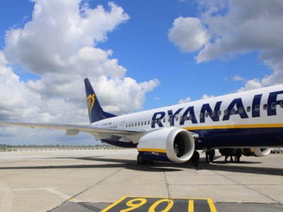 Ryanair ogłasza dużą akcję rekrutacyjną. Na chętnych czeka 300 stanowisk członków załogi pokładowej